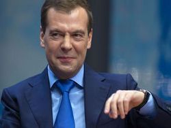 Медведев: у меня с Путиным одинаковые взгляды на внешнюю политику

